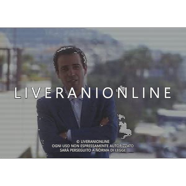 RETROSPETTIVA GIUSEPPE TORNATORE REGISTA NELLA FOTO GIUSEPPE TORNATORE AL FESTIVAL DI CANNES NELL\'ANNO 1989 FILM IN CONCORSO“ CINEMA PARADISO“ AG ALDO LIVERANI SAS
