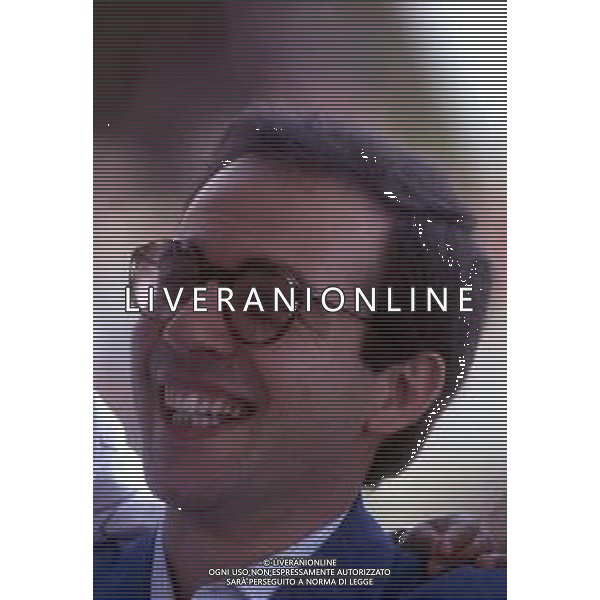 RETROSPETTIVA GIUSEPPE TORNATORE REGISTA NELLA FOTO GIUSEPPE TORNATORE AL FESTIVAL DI CANNES NELL\'ANNO 1989 FILM IN CONCORSO“ CINEMA PARADISO“ AG ALDO LIVERANI SAS