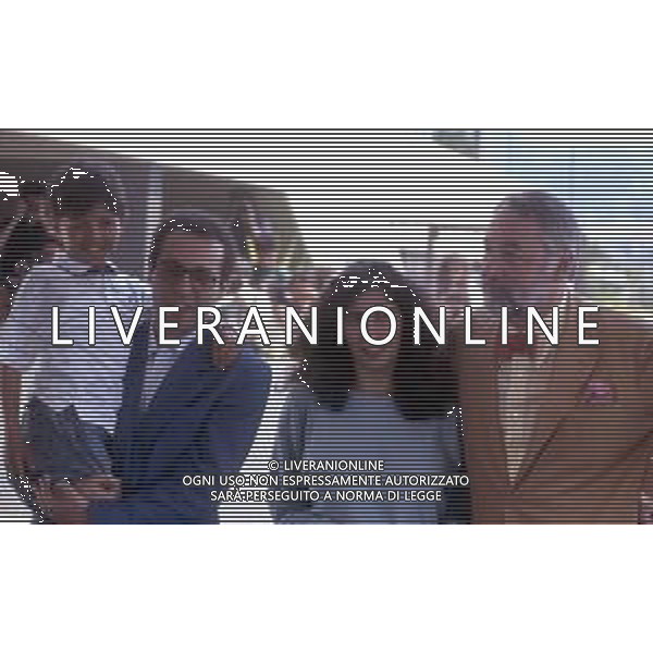 RETROSPETTIVA GIUSEPPE TORNATORE REGISTA NELLA FOTO GIUSEPPE TORNATORE CON SALVATORE CASCIO -ANTONELLA ATTILI- PHILIPPE NOIRET AL FESTIVAL DI CANNES NELL\'ANNO 1989 FILM IN CONCORSO“ CINEMA PARADISO“ AG ALDO LIVERANI SAS