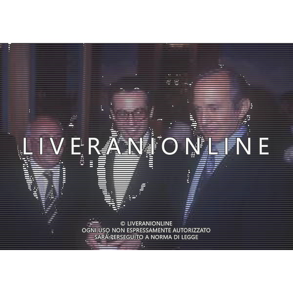 RETROSPETTIVA GIUSEPPE TORNATORE REGISTA NELLA FOTO GIUSEPPE TORNATORE CON BEN GAZZARA AL FESTIVAL DI CANNES NELL\'ANNO 1989 FILM IN CONCORSO“ CINEMA PARADISO“ AG ALDO LIVERANI SAS