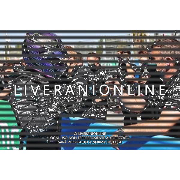 Lewis Hamilton (GBR) Mercedes AMG F1 celebrates his 100th pole position in qualifying parc ferme. 08.05.2021. Formula 1 World Championship, Rd 4, Spanish Grand Prix, Barcelona, Spain, Qualifying Day. - www.xpbimages.com, EMail: requests@xpbimages.com © Copyright: Batchelor / XPB Images / AGENZIA ALDO LIVERANI SAS - ITALY ONBLY EDITORIAL USE ONLY