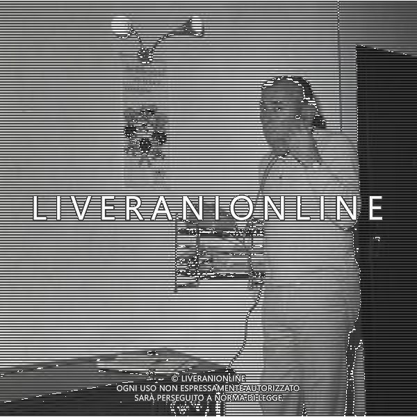 RETROSPETTIVA GIOVANNI BATTISTA FABBRI ALLENATORE VICENZA CALCIO NELLA FOTO GIOVANNI BATTISTA FABBRI ALLENATORE VICENZA CALCIO IN FAMIGLIA NELL\'ANNO 1979 AG ALDO LIVERANI SAS