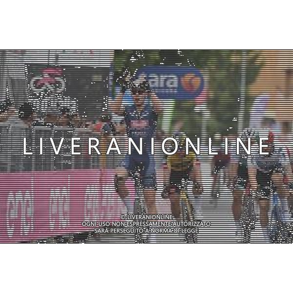 09-05-2021 Giro D\'italia; Tappa 02 Stupinigi - Novara; 2021, Alpecin - Fenix; 2021, Qhubeka - Assos; Merlier, Tim; Nizzolo, Giacomo; Novara; ©SIROTTI / AGENZIA ALDO LIVERANI SAS