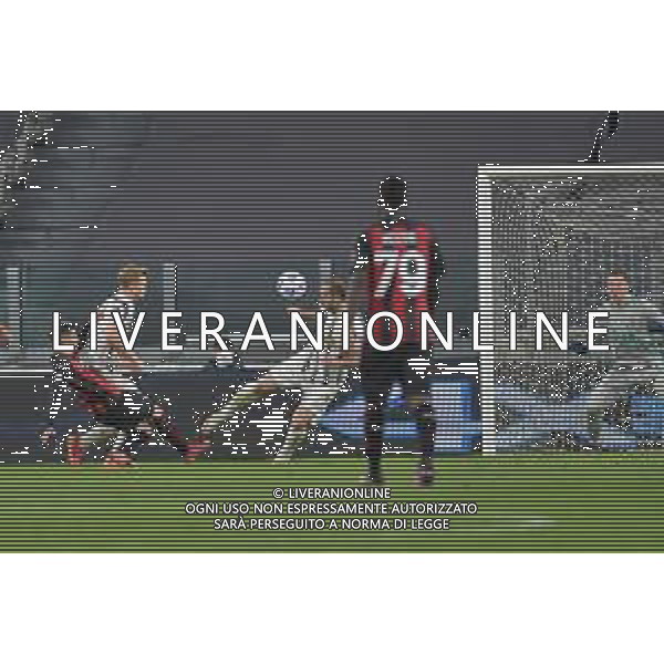 ©Alessandro Falzone/Agenzia Aldo Liverani Torino 09.05.2021 Stadio Allianz Stadium Juventus vs Milan Serie A Tim 2020-2021 Nella foto : FALLO DI MANO DA RIGORE DI GIORGIO CHIELLINI ©FALZONE / AGENZIA ALDO LIVERANI SAS