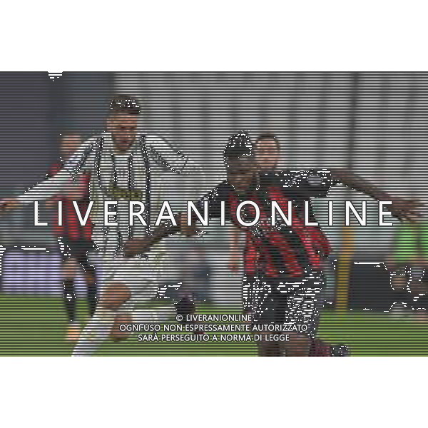 ©Alessandro Falzone/Agenzia Aldo Liverani Torino 09.05.2021 Stadio Allianz Stadium Juventus vs Milan Serie A Tim 2020-2021 Nella foto : Rodrigo Bentancur-Frank Kessie