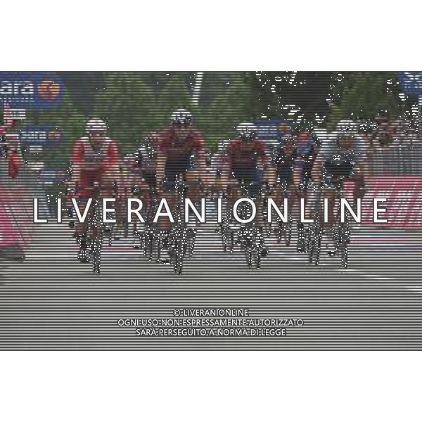10-05-2021 Giro D\'italia; Tappa 03 Biella - Canale; 2021, Israel Start Up Nation; 2021, Cofidis; 2021, Bora - Hansgrohe; Cimolai, Davide; Bevin, Patrick; Viviani, Elia; Sagan, Peter; Canale; ©SIROTTI / AGENZIA ALDO LIVERANI SAS