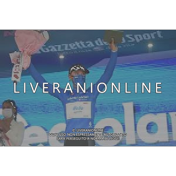 10-05-2021 Giro D\'italia; Tappa 03 Biella - Canale; 2021, Eolo - Kometa; Albanese, Vincenzo; Canale; ©SIROTTI / AGENZIA ALDO LIVERANI SAS