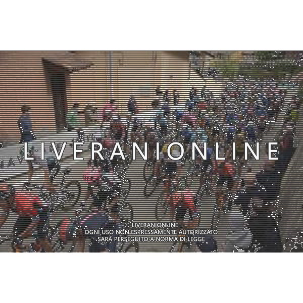 10-05-2021 Giro D\'italia; Tappa 03 Biella - Canale; Guarene; ©SIROTTI / AGENZIA ALDO LIVERANI SAS