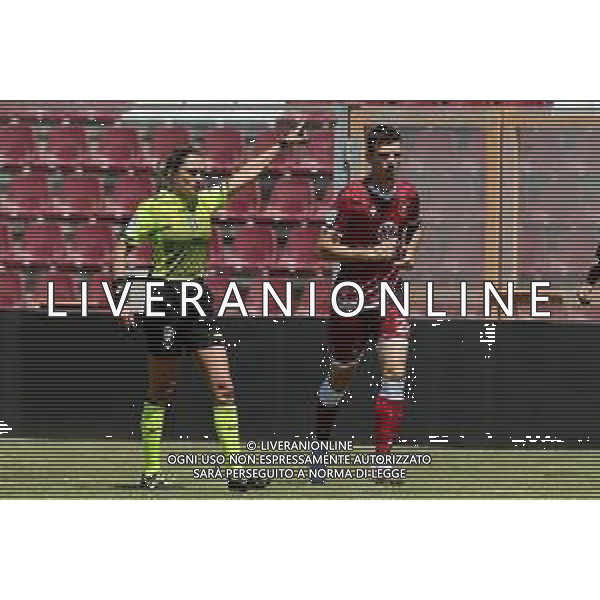 REGGINA - FROSINONE CAMPIONATO CALCIO SERIE BKT 10.05.2021 NELLA FOTO L\'ARBITRO MAROTTA MARIA (PRIMA DONNA AD ARBITRARE UN PARTITA DI SERIE B) ©PASQUALE GAREFFA / AGENZIA ALDO LIVERANI SAS