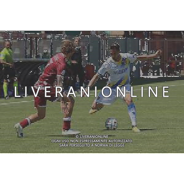 REGGINA - FROSINONE CAMPIONATO CALCIO SERIE BKT 10.05.2021 NELLA FOTO ALESSANDRO SALVI (FROSINONE) E GIANLUCA DI CHIARA (REGGINA) ©PASQUALE GAREFFA / AGENZIA ALDO LIVERANI SAS