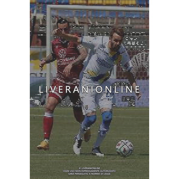 REGGINA - FROSINONE CAMPIONATO CALCIO SERIE BKT 10.05.2021 NELLA FOTO PRZEMYSLAW SZYMINSKI (FROSINONE) E ADRIANO MONTALTO (REGGINA) ©PASQUALE GAREFFA / AGENZIA ALDO LIVERANI SAS