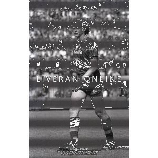 RETROSPETTIVA PAULO ROBERTO FALCAO CALCIATORE NELLA FOTO PAULO ROBERTO FALCAO NELL\'ANNO 1983-1984 AG ALDO LIVERANI SAS