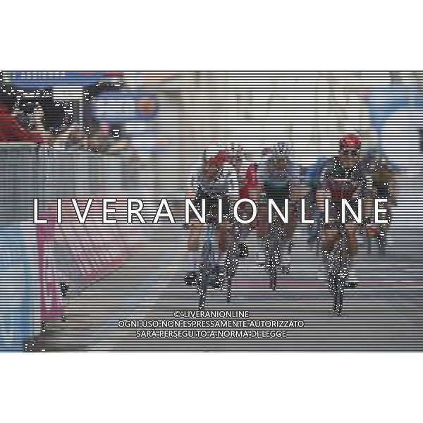 12-05-2021 Giro D\'italia; Tappa 05 Modena - Cattolica; 2021, Lotto - Soudal; 2021, Qhubeka - Assos; Ewan, Caleb; Nizzolo, Giacomo; Cattolica; ©SIROTTI /AGENZIA ALDO LIVERANI SAS