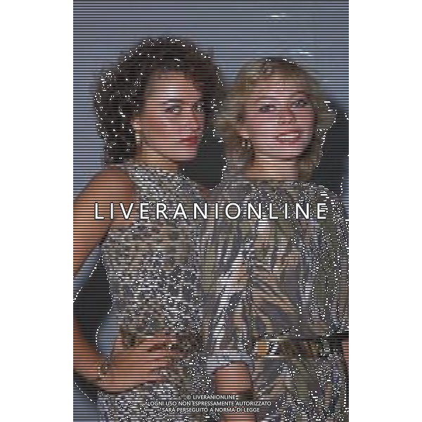 RETROSPETTIVA LORY DEL SANTO SHOWGIRL NEL 1981 NELLA FOTO CON LA SORELLA PAOLA ©Archivio Giovanni Liverani /AGENZIA ALDO LIVERANI SAS