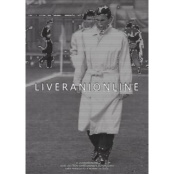 RETROSPETTIVA GAETANO SALVEMINI ALLENATORE EMPOLI CALCIO NELLA FOTO GAETANO SALVEMINI ALLENATORE EMPOLI CALCIO NELL\'ANNO 1986-1987 AG ALDO LIVERANI SAS