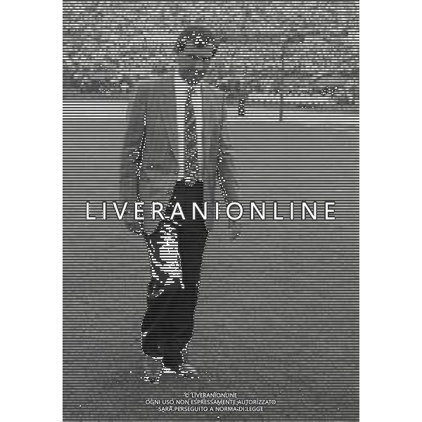 RETROSPETTIVA GAETANO SALVEMINI ALLENATORE BARI CALCIO NELLA FOTO GAETANO SALVEMINI ALLENATORE BARI CALCIO NELL\'ANNO 1990-1991 AG ALDO LIVERANI SAS 