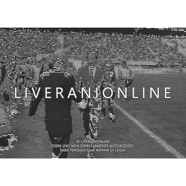 RETROSPETTIVA GAETANO SALVEMINI ALLENATORE BARI CALCIO NELLA FOTO GAETANO SALVEMINI ALLENATORE BARI CALCIO NELL\'ANNO 1990-1991 CON GIOVANNI TRAPATTONI ALLENATORE INTER AG ALDO LIVERANI SAS 