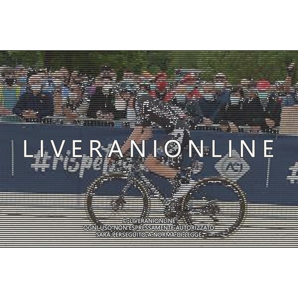 13-05-2021 Giro D\'italia; Tappa 06 Grotte Di Frasassi - San Giacomo Monti Della Laga; 2021, Dsm; Hindley, Jai; Grotte Di Frasassi; ©SIROTTI /AGENZIA ALDO LIVERANI SAS