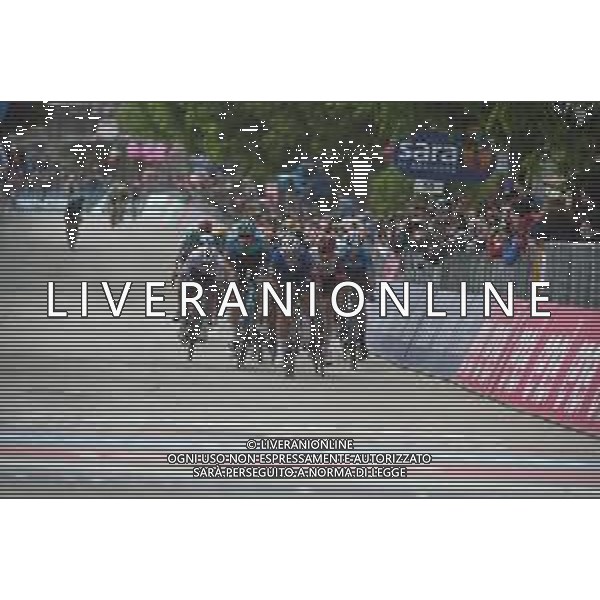 15-05-2021 Giro D\'italia; Tappa 08 Foggia - Guardia Sanframondi; 2021, Deceuninck - Quick Step; 2021, Astana - Premier Tech; Almeida, Joao; Vlasov, Aleksandr; Guardia Sanframondi; ©SIROTTI / AGENZIA ALDO LIVERANI SAS