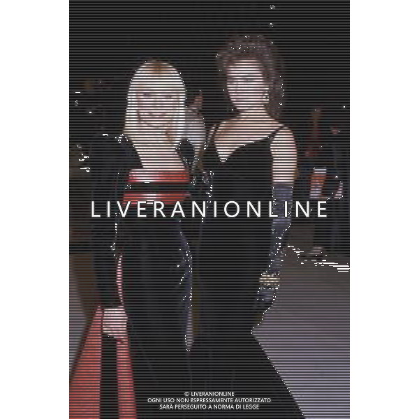 RETROSPETTIVA LORY DEL SANTO SHOWGIRL NEL 1988 NELLA FOTO CON RAFFAELLA CARRA\' ©Archivio Giovanni Liverani / AGENZIA ALDO LIVERANI SAS