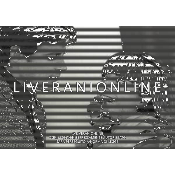 RETROSPETTIVA JEAN SOREL ATTORE NELLA FOTO JEAN SOREL CON LA MOGLIE ANNA MARIA FERRERO NELL\'ANNO 1967 AG ALDO LIVERANI SAS