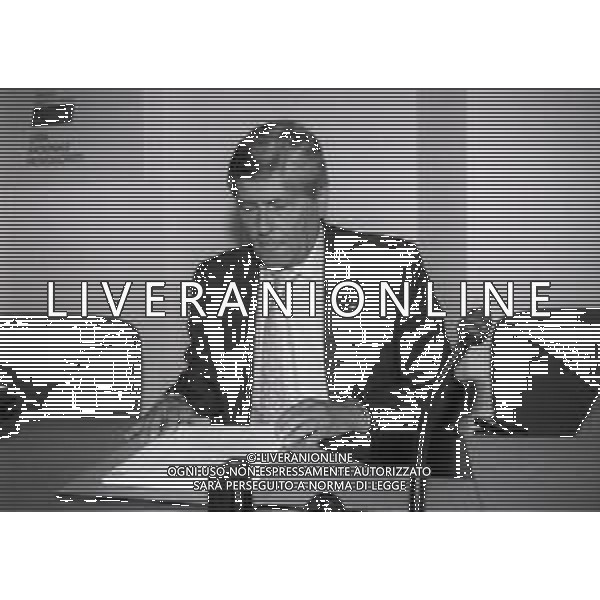 26-06-1996 MILANO LEGA CALCIO RIUNINE DI LEGA NELLA FOTO LUCIANO NIZZOLA PRESIDENTE LEGA CALCIO AG ALDO LIVERANI SAS