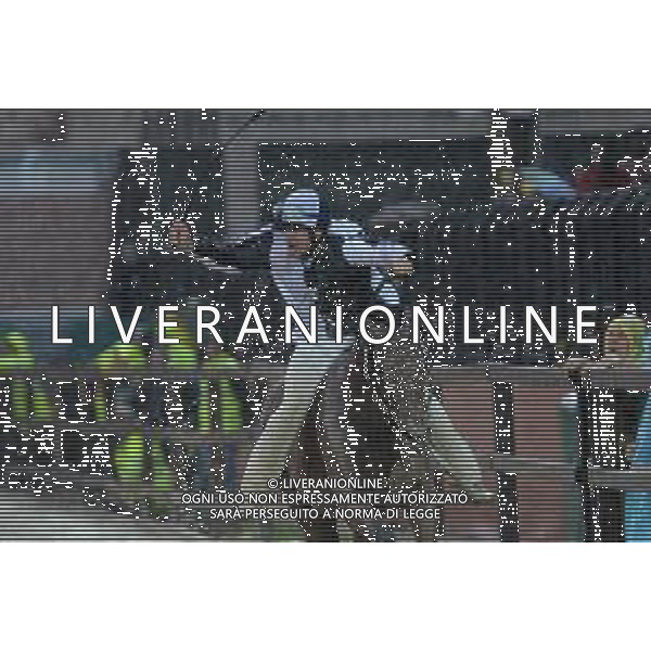 © TVRG Il fantino Andrea Mari vincitore di 6 edizioni del Palio di Siena e di 1 edizione del Palio di Legnano nella foto Andrea Mari vince il Palio di Legnano del 2016 con i colori della contrada San Martino foto Roberto Garavaglia/agenzia Aldo Liverani