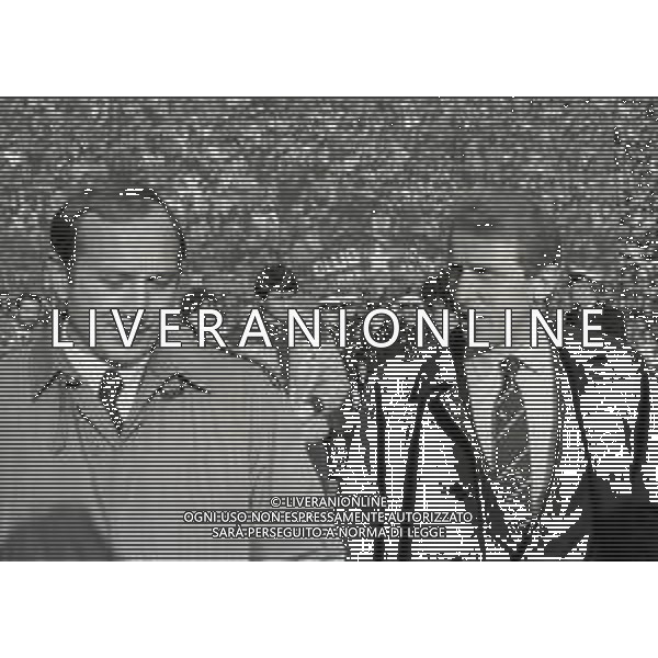 RETROSPETTIVA RINO MARCHESI ALLENATORE NELLA FOTO RINO MARCHESI ALLENATORE INTER CON GIOVANNI TRAPATTONI ALLENATORE JUVENTUS CALCIO NELL\'ANNO 1982-1983 AG ALDO LIVERANI SAS