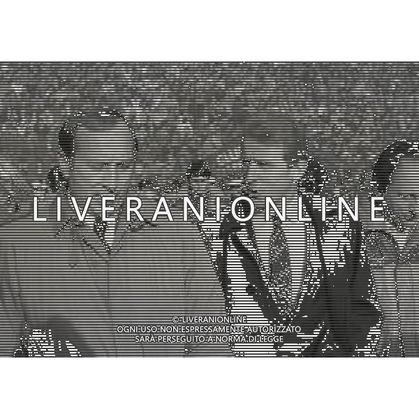 RETROSPETTIVA RINO MARCHESI ALLENATORE NELLA FOTO RINO MARCHESI ALLENATORE INTER CON GIOVANNI TRAPATTONI ALLENATORE JUVENTUS CALCIO NELL\'ANNO 1982-1983 AG ALDO LIVERANI SAS
