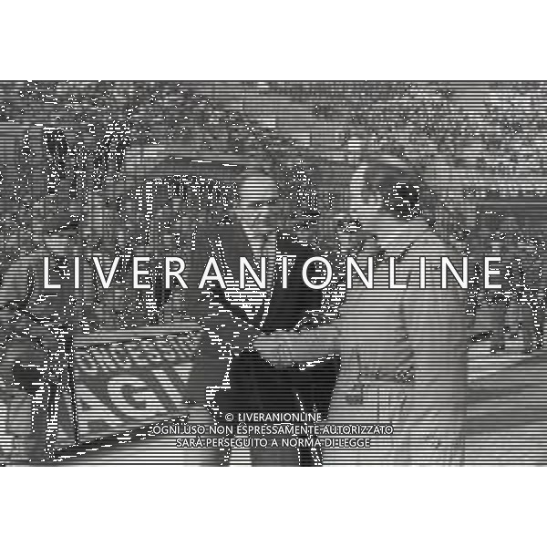 RETROSPETTIVA RINO MARCHESI ALLENATORE NELLA FOTO RINO MARCHESI ALLENATORE INTER CALCIO NELL\'ANNO 1982-1983 CON LUIS VINICIO AG ALDO LIVERANI SAS