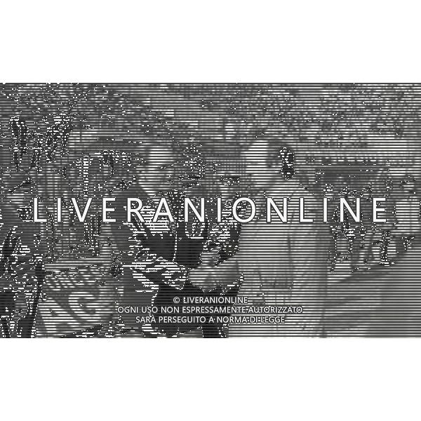 RETROSPETTIVA RINO MARCHESI ALLENATORE NELLA FOTO RINO MARCHESI ALLENATORE INTER CALCIO NELL\'ANNO 1982-1983 CON LUIS VINICIO AG ALDO LIVERANI SAS