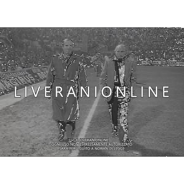 RETROSPETTIVA RINO MARCHESI ALLENATORE NELLA FOTO RINO MARCHESI ALLENATORE INTER CALCIO NELL\'ANNO 1982-1983 CON ALFREDO DI STEFANO ALLENATORE REAL MADRID AG ALDO LIVERANI SAS