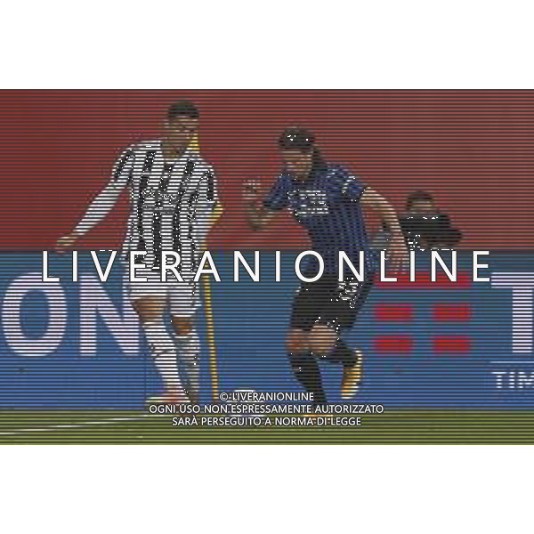 Atalanta - Juventus Finale di Coppa Italia TIMVISION CUP 2021 del 19/05/2021 nella foto: Cristiano Ronaldo (Juventus f.c.) Hans Hateboer (Atalanta 1907) ©Claudio Zamagni/Agenzia Aldo Liverani Cristiano Ronaldo (Juventus f.c.) Hans Hateboer (Atalanta 1907) during TIMVISION CUP final match between ATALANTA and JUVENTUS at Mapei Stadium in Reggio-Emilia on May 19 2021 photo credit by Claudio Zamagni/Aldo Liverani Photo Agency