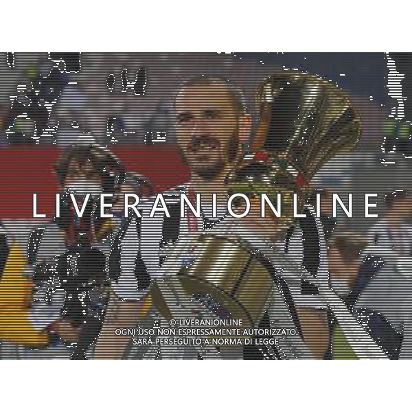 Atalanta - Juventus Finale di Coppa Italia TIMVISION CUP 2021 del 19/05/2021 nella foto: Bonucci Leonardo (Juventus f.c.) con la coppa ©Claudio Zamagni/Agenzia Aldo Liverani Bonucci Leonardo (Juventus f.c.) with the trophy during TIMVISION CUP final match between ATALANTA and JUVENTUS at Mapei Stadium in Reggio-Emilia on May 19 2021 photo credit by Claudio Zamagni/Aldo Liverani Photo Agency