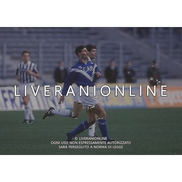 RETROSPETTIVA JON OVIDIU SABAU CALCIATORE NELLA FOTO JON OVIDIU SABAU CON LA MAGLIA DEL BRESCIA CALCIO AG ALDO LIVERANI SAS