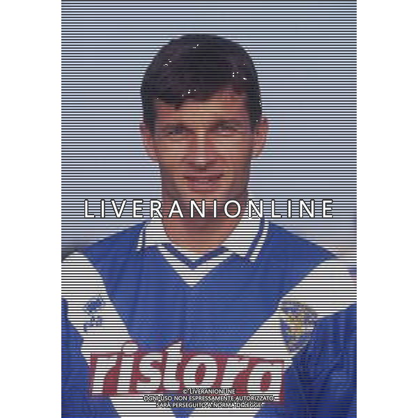 RETROSPETTIVA JON OVIDIU SABAU CALCIATORE NELLA FOTO JON OVIDIU SABAU CON LA MAGLIA DEL BRESCIA CALCIO AG ALDO LIVERANI SAS