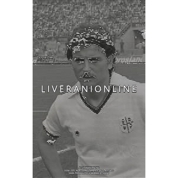 RETROSPETTIVA FRANCO SELVAGGI CALCIATORE NELLA FOTO FRANCO SELVAGGI CON LA MAGLIA DEL CAGLIARI CALCIO AG ALDO LIVERANI SAS