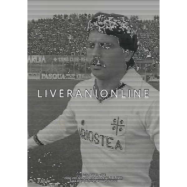RETROSPETTIVA FRANCO SELVAGGI CALCIATORE NELLA FOTO FRANCO SELVAGGI CON LA MAGLIA DEL CAGLIARI CALCIO AG ALDO LIVERANI SAS