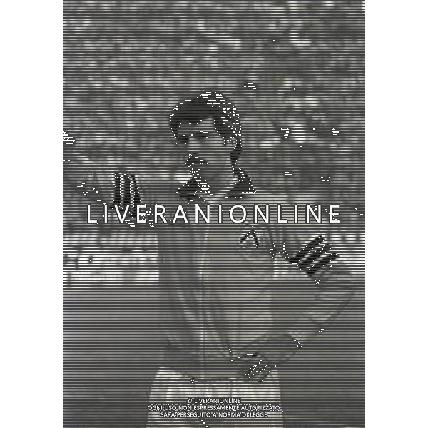 RETROSPETTIVA PIETRO PAOLO VIRDIS CALCIATORE NELLA FOTO PIETRO PAOLO VIRDIS CON LA MAGLIA DELL\'UDINESE CALCIO NELL\'ANNO 1982-1983 AG ALDO LIVERANI SAS 