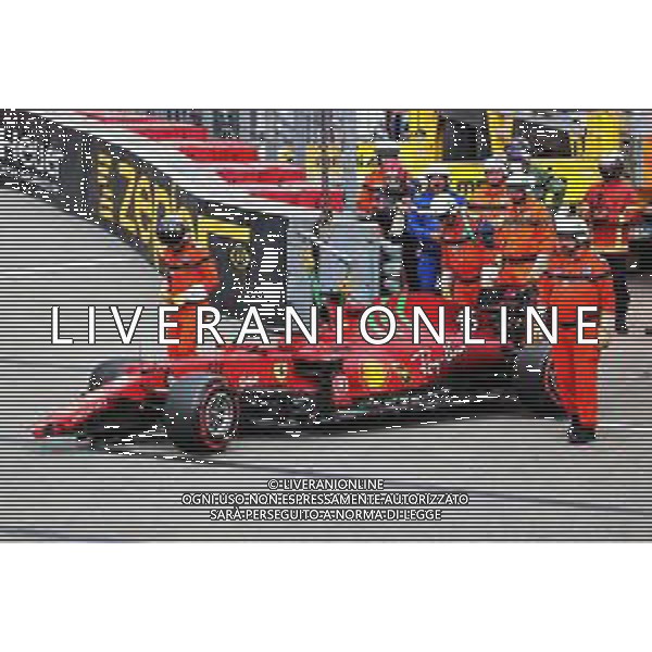 The damaged Ferrari SF-21 of pole sitter Charles Leclerc (MON) Ferrari, who crashed out at the end of qualifying. 22.05.2021. Formula 1 World Championship, Rd 5, Monaco Grand Prix, Monte Carlo, Monaco, Qualifying Day. - www.xpbimages.com, EMail: requests@xpbimages.com © Copyright: Charniaux / XPB Images/AGENZIA ALDO LIVERANI SAS - ITALY ONLY EDITORIAL USE ONLY