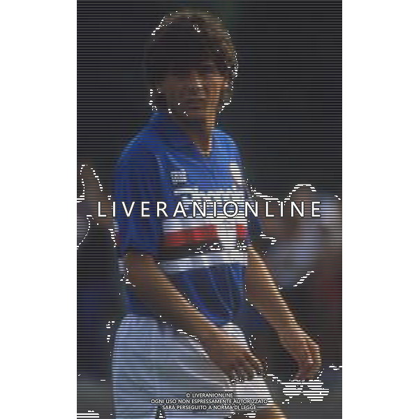 RETROSPETTIVA FAUSTO SALSANO CALCIATORE NELLA FOTO FAUSTO SALSANO CON LA MAGLIA DELLA SAMPDORIA  AG ALDO LIVERANI SAS 
