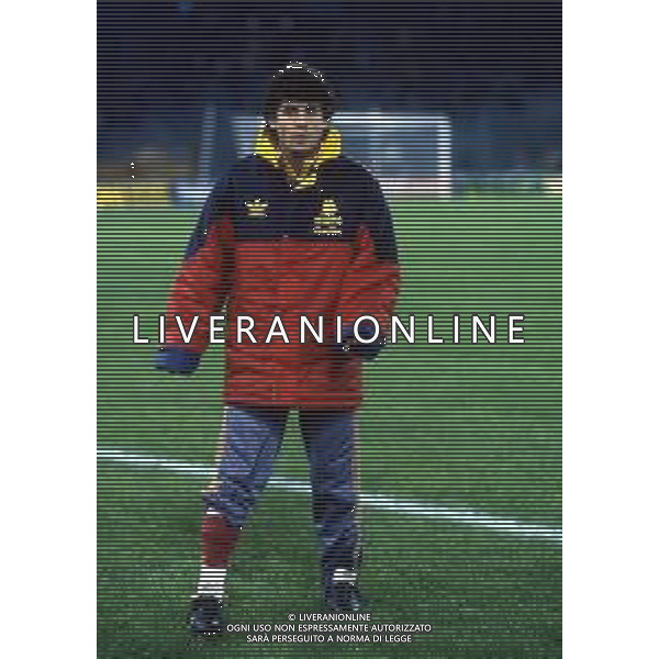 RETROSPETTIVA FAUSTO SALSANO CALCIATORE NELLA FOTO FAUSTO SALSANO CON LA MAGLIA DELLA ROMA CALCIO AG ALDO LIVERANI SAS