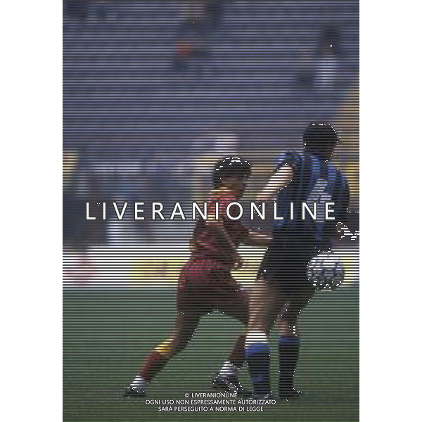 RETROSPETTIVA FAUSTO SALSANO CALCIATORE NELLA FOTO FAUSTO SALSANO CON LA MAGLIA DELLA ROMA CALCIO AG ALDO LIVERANI SAS