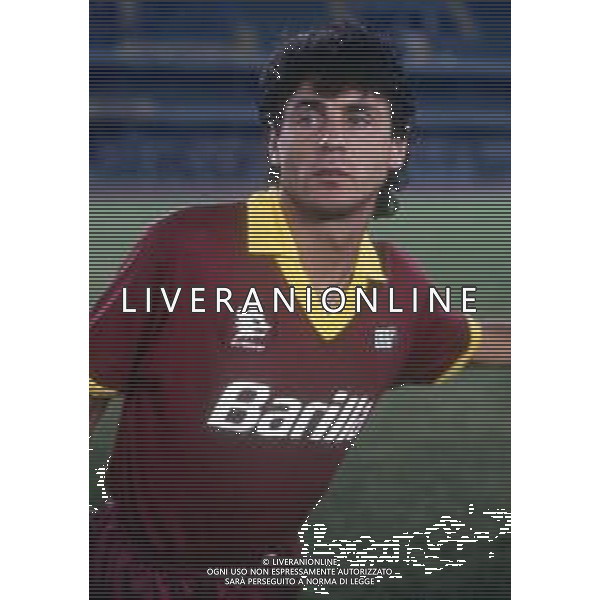 RETROSPETTIVA FAUSTO SALSANO CALCIATORE NELLA FOTO FAUSTO SALSANO CON LA MAGLIA DELLA ROMA CALCIO AG ALDO LIVERANI SAS