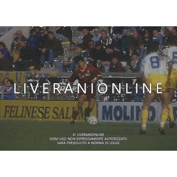 RETROSPETTIVA FAUSTO SALSANO CALCIATORE NELLA FOTO FAUSTO SALSANO CON LA MAGLIA DELLA ROMA CALCIO AG ALDO LIVERANI SAS