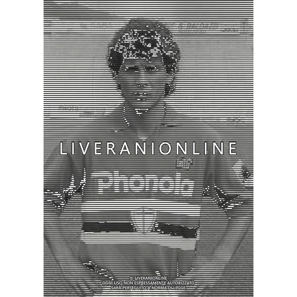 RETROSPETTIVA FAUSTO SALSANO CALCIATORE NELLA FOTO FAUSTO SALSANO CON LA MAGLIA DELLA SAMPDORIA CALCIO NELL\'ANNO 1986-1987 AG ALDO LIVERANI SAS