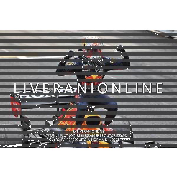 Race winner Max Verstappen (NLD) Red Bull Racing RB16B celebrates in parc ferme. 23.05.2021. Formula 1 World Championship, Rd 5, Monaco Grand Prix, Monte Carlo, Monaco, Race Day. - www.xpbimages.com, EMail: requests@xpbimages.com © Copyright: Batchelor / XPB Images/ AG. ALDO LIVERANI SAS - ITALY ONLY EDITORIAL USE ONLY