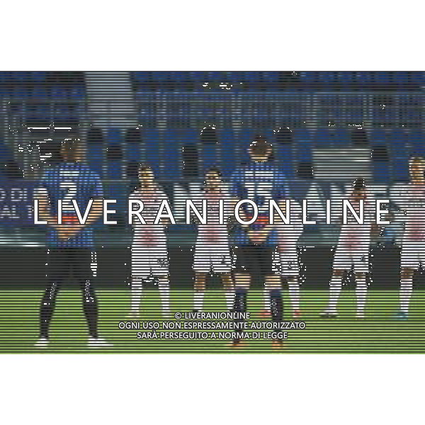 Atalanta-Milan Campionato di Calcio serie A TIM 2020/2021 38a giornata Bergamo, 23 Maggio 2021 Nella foto: il minuto di silenzio a inizio gara per le vittime dell\'incidente della funivia a Stresa Ph. Soli - Ag. Aldo Liverani / AG. ALDO LIVERANI SAS