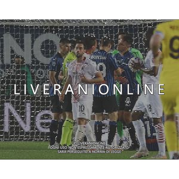 Atalanta-Milan Campionato di Calcio serie A TIM 2020/2021 38a giornata Bergamo, 23 Maggio 2021 Nella foto: Marten de Roon espulsione Ph. Soli - Ag. Aldo Liverani/ AG. ALDO LIVERANI SAS