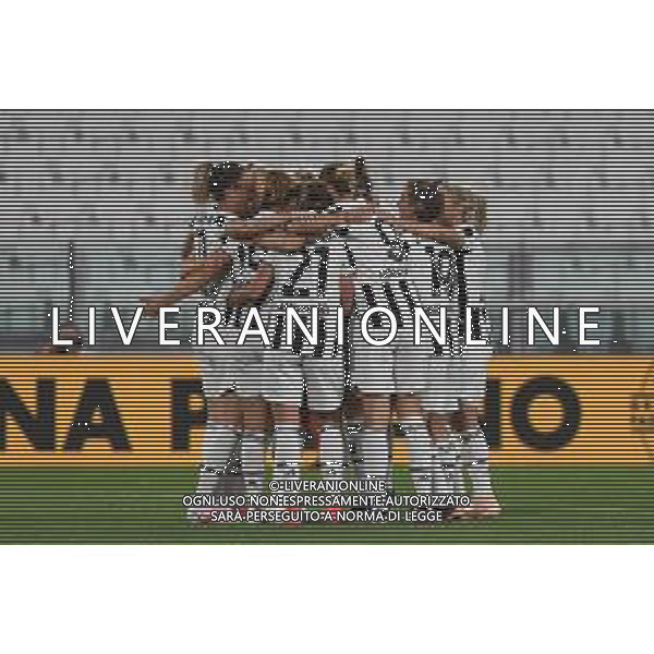 Torino 25.05.2021 Allianz Stadium La partita del cuore 30° edizione Nazionale Italiana Cantanti vs Campioni per la Ricerca ©Viganti/Agenzia Aldo Liverani Nella foto: esultanza juventus woman ©Viganti / AGENZIA ALDO LIVERANI SAS